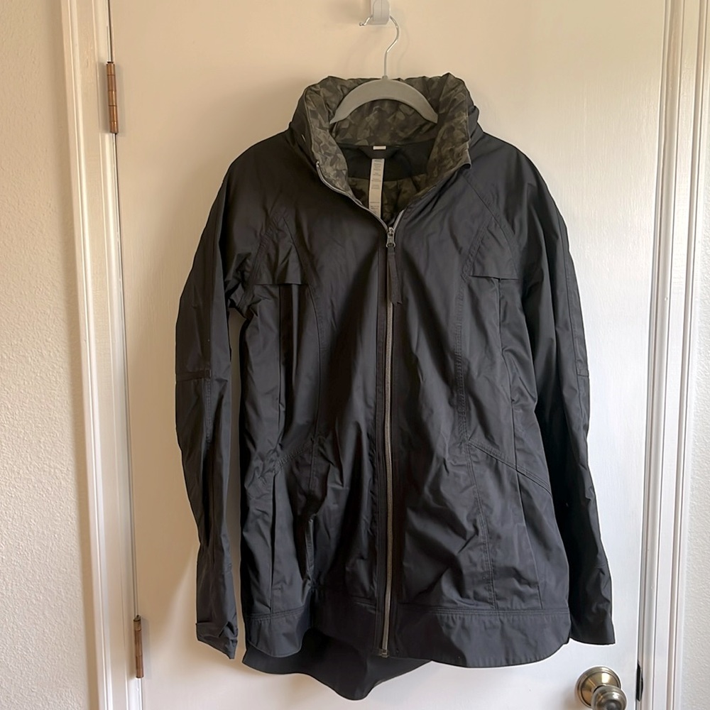 Lululemon rain jacket, size 8